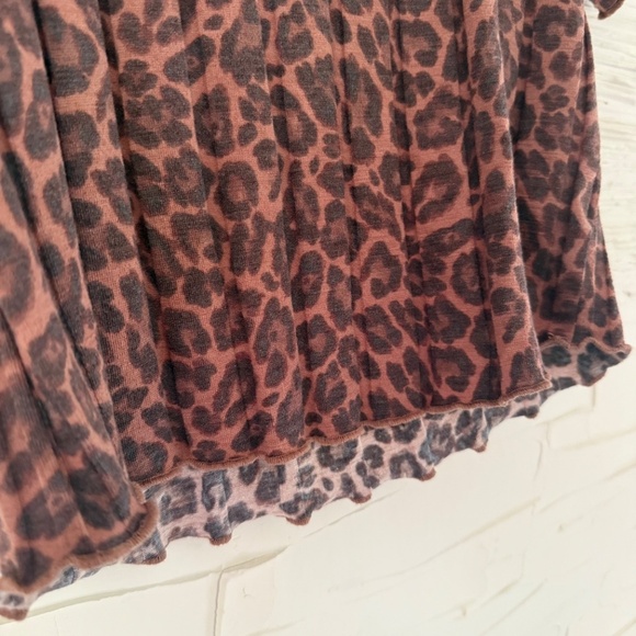 American Eagle | Size M | Leopard Print Square Neck Ruched Top - Picture 4 of 5